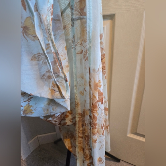 SOLDAbercrombie & Fitch Light Blue and Brown Midi Dress - Picture 7 of 8